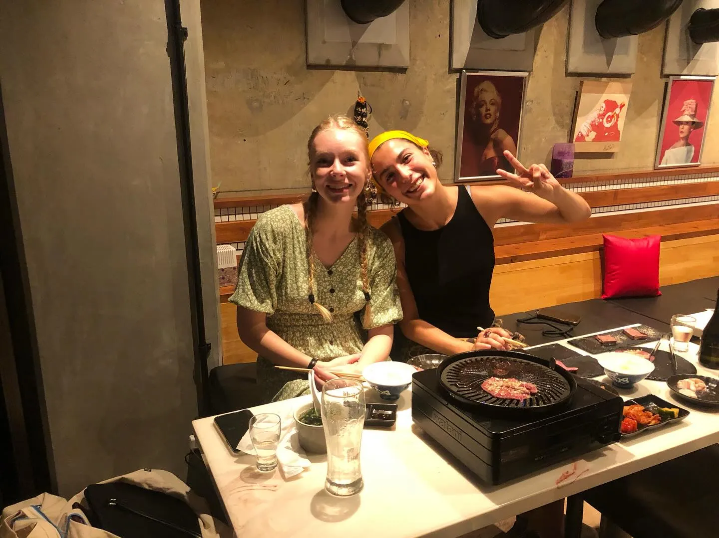 昨日のお客様は、とってキュートなフランス🇫🇷からのレディ2名...