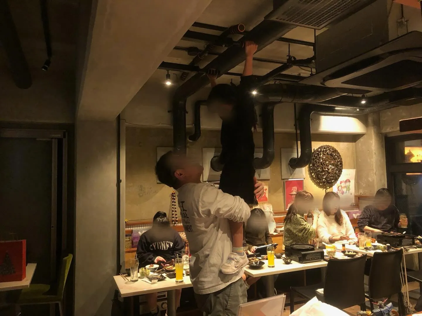 昨晩は、当店にてお客様のクリスマス会を開いて頂きました♪( ...