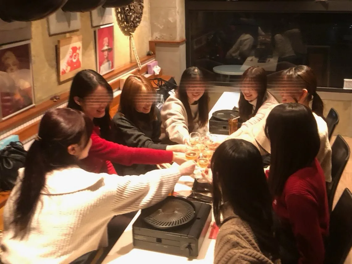 昨晩は、お友達の娘さんが、お友達8名様で同窓会と新年会を兼ね...